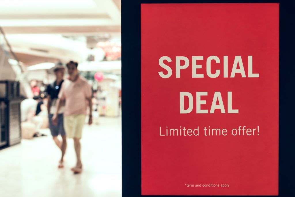 mall sign for a special deal